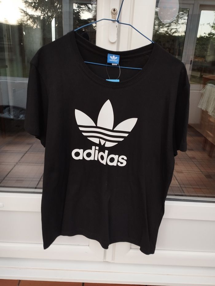 Tee-shirt Adidas unisexe neuf taille XL - photo numéro 2