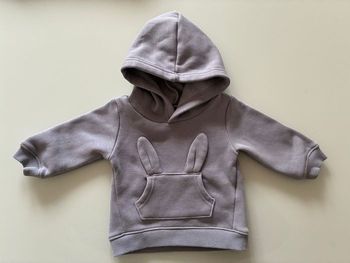 Sweat bébé 🐰 mixte – très bon état – confortable et craquant