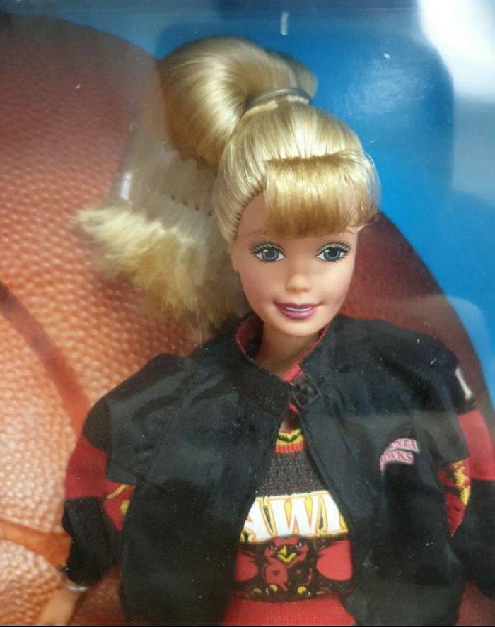 Barbie NBA Atlanta Hawks - photo numéro 2