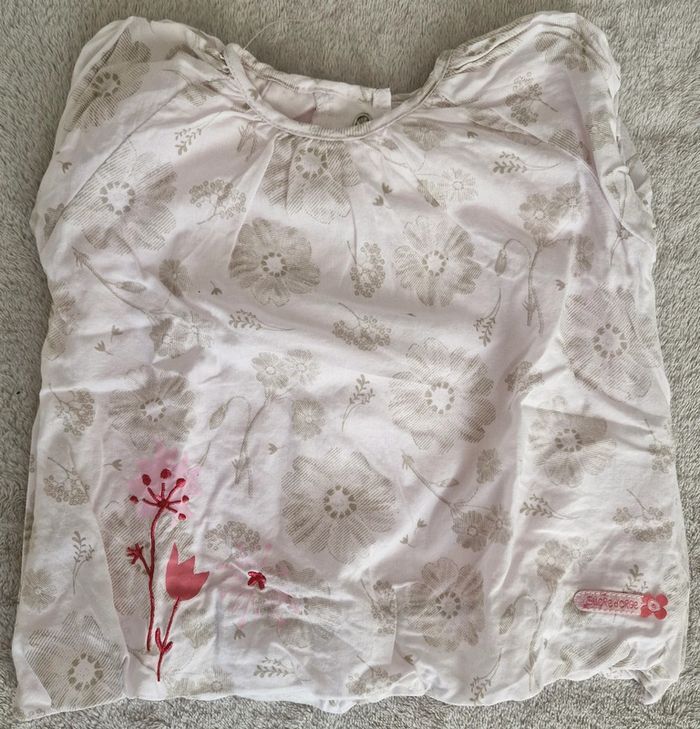 Ensemble Sucre d'orge été 6M neuf : blouse + short - photo numéro 3