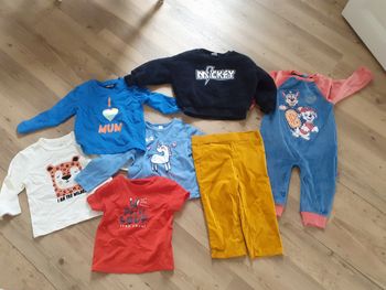 Lot 18mois jamais porté