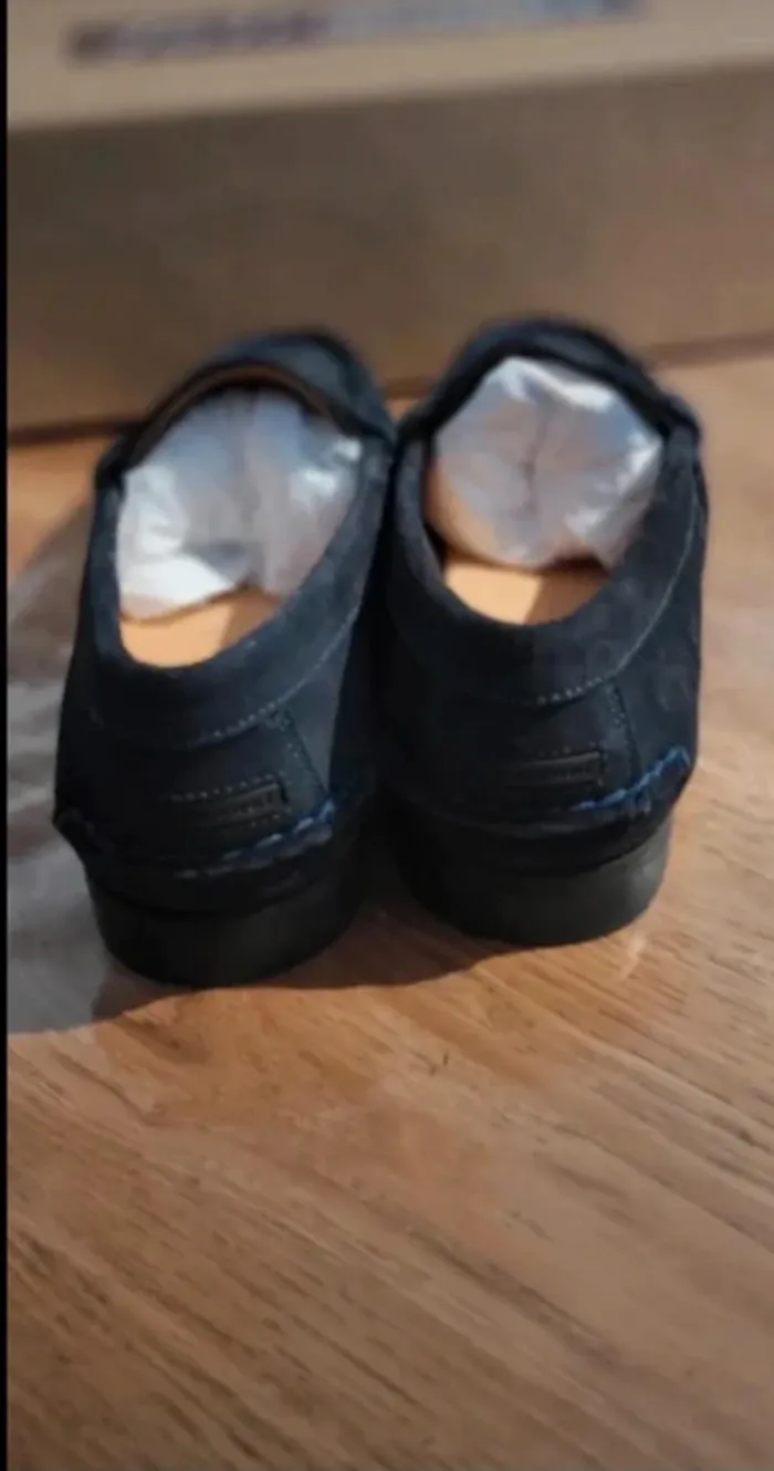 Annonce Vinted – Mocassins Fairmount en daim bleu – Neufs, avec boîte - photo numéro 3