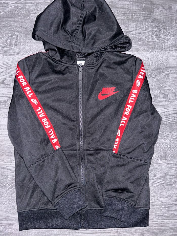 Ensemble Nike - photo numéro 2