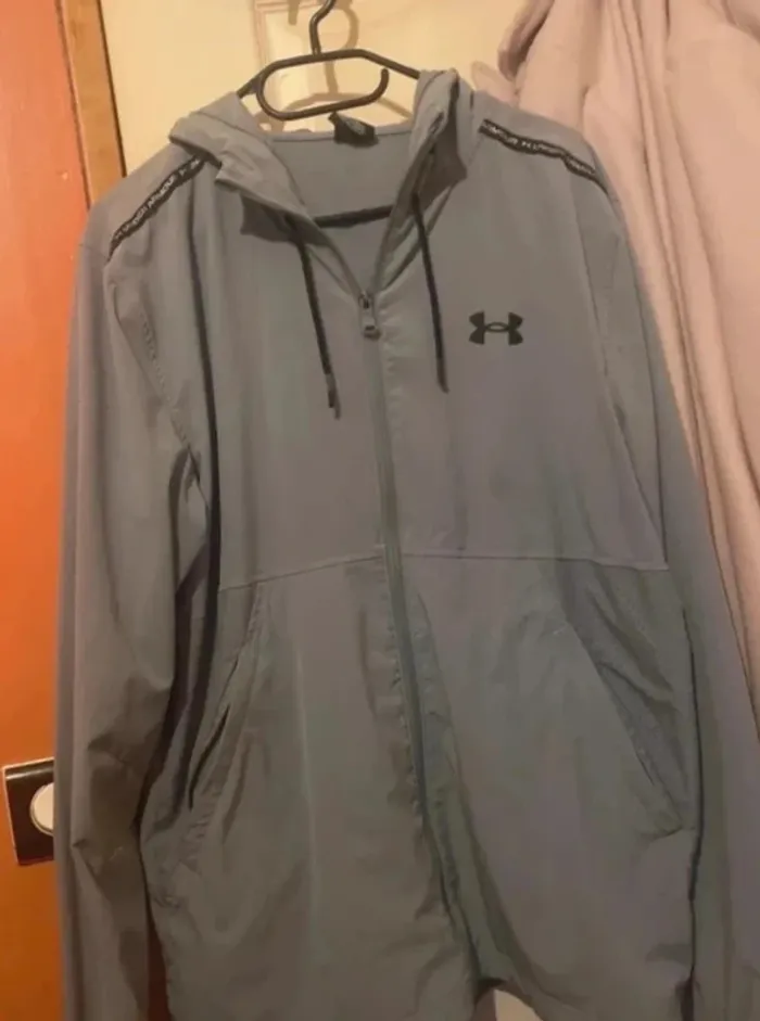 Veste Under Armour - photo numéro 2