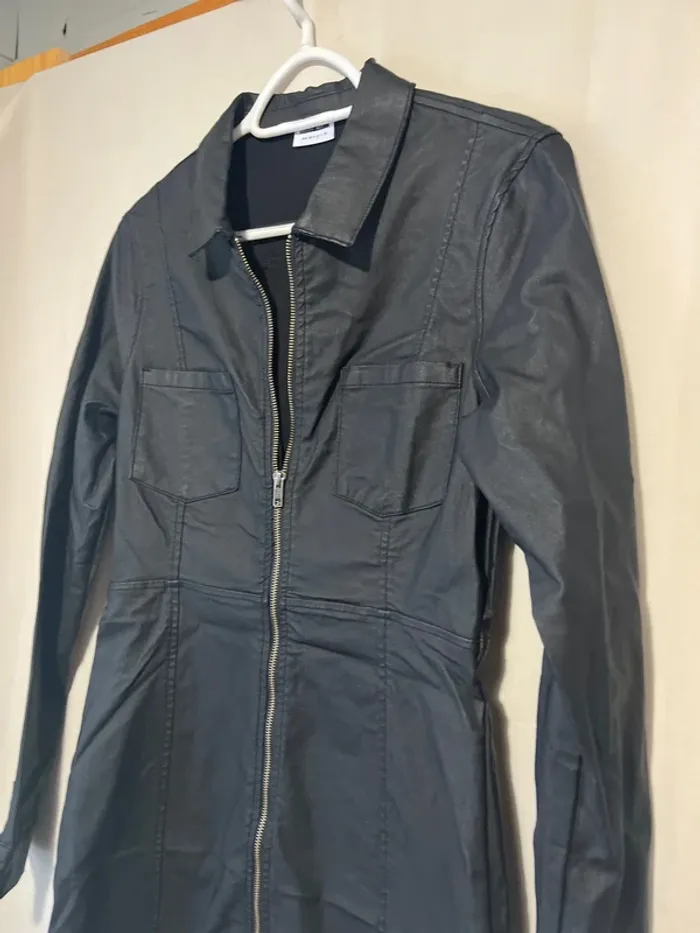 robe noire - photo numéro 2