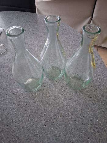 Lot de  3 carafes ronde en verre