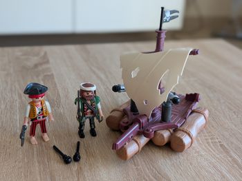 Playmobil 6682 Radeau avec pirates des ténèbres