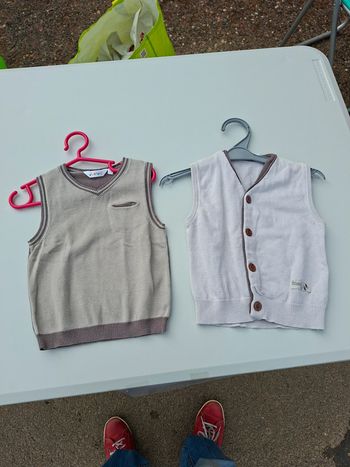 lot de 2 hauts sans manches garçon - 18 mois