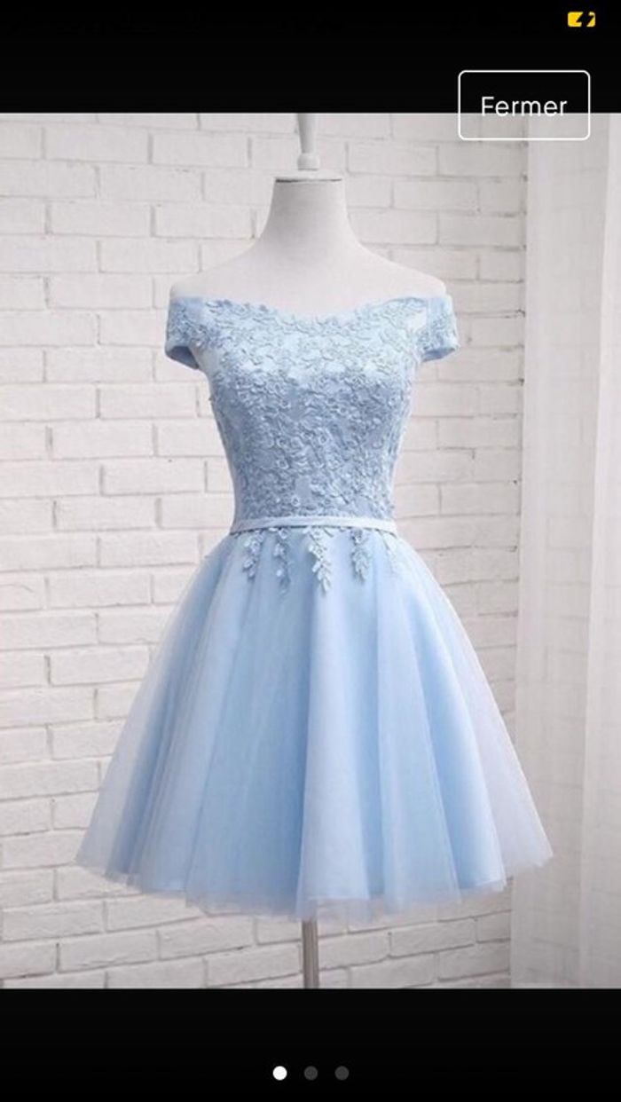 Robe bleue claire