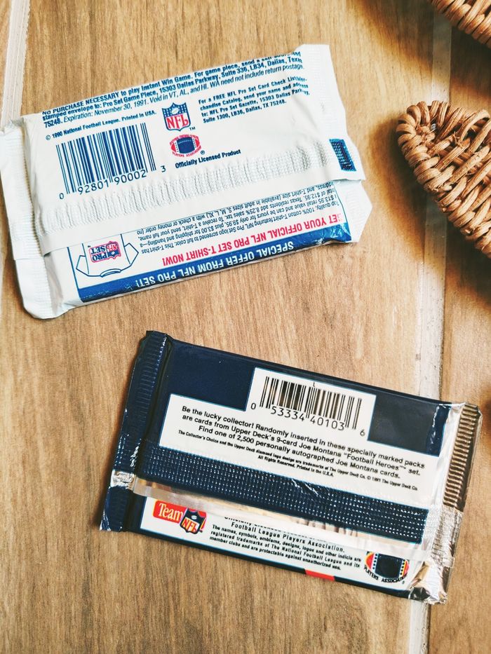 🇺🇸 Lot 2 boosters paquets de cartes de football américain 1991 et 1990 Nfl Made in USA - photo numéro 2