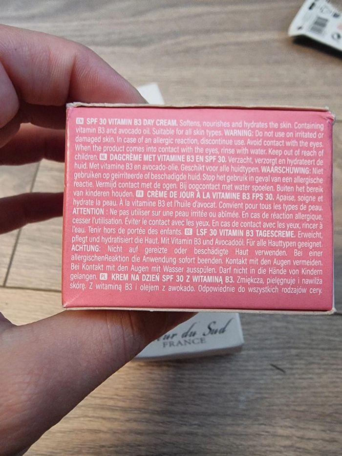 Lot produits beauté - photo numéro 3