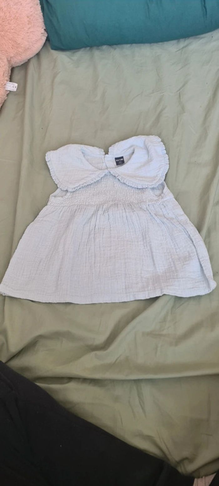 Robe d'été bleu à col Claudine.