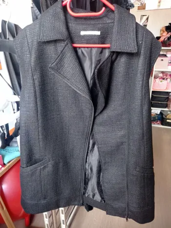 Veste classe sans manche noir