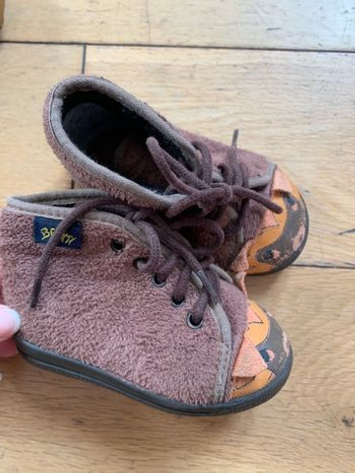 Chaussons marrons Bellamy. Taille 20