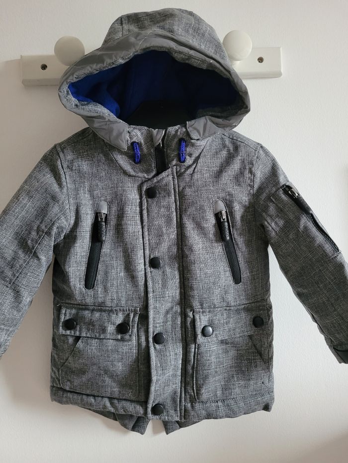 Manteau / parka à capuche c&a 92 cm - photo numéro 2