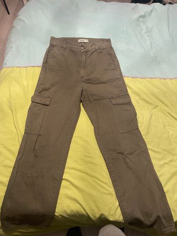 Cargo kaki
