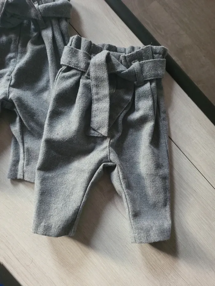 2 pantalon 3 mois - photo numéro 2