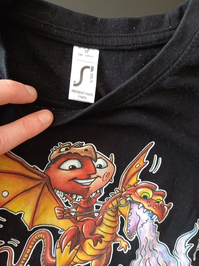 Tee-shirt noir 10 ans - photo numéro 3