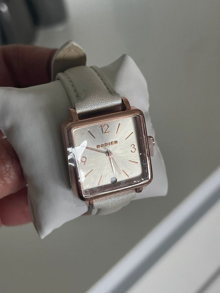 Montre - photo numéro 4