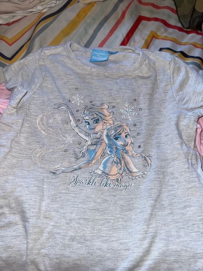 Tee shirt disney 2-3ans - photo numéro 4