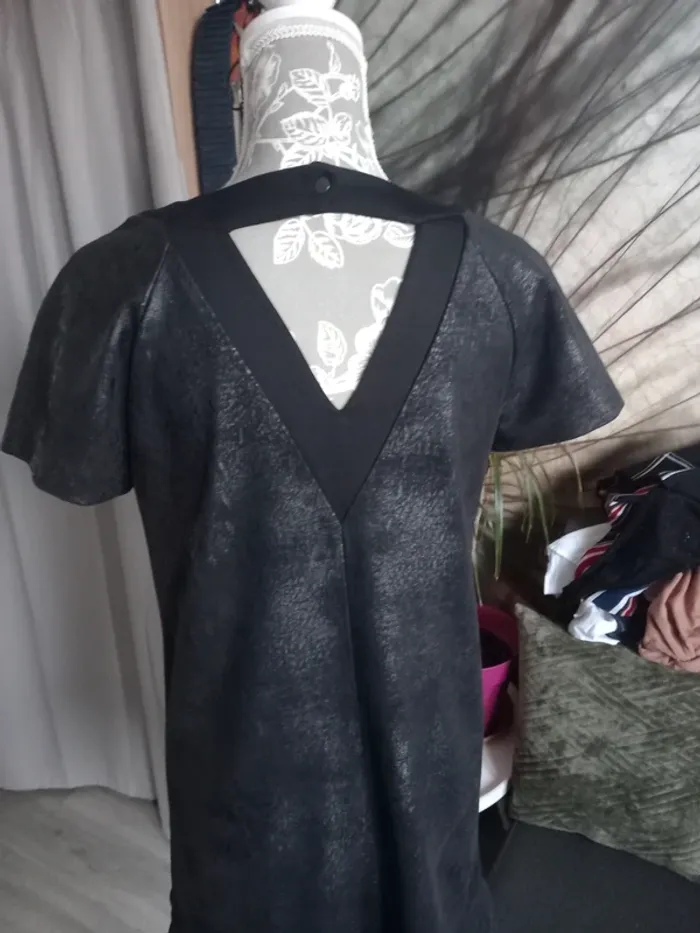 Robe noir daim, cuir - photo numéro 2