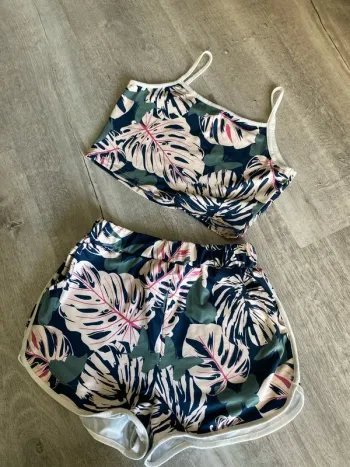 Ensemble short débardeur