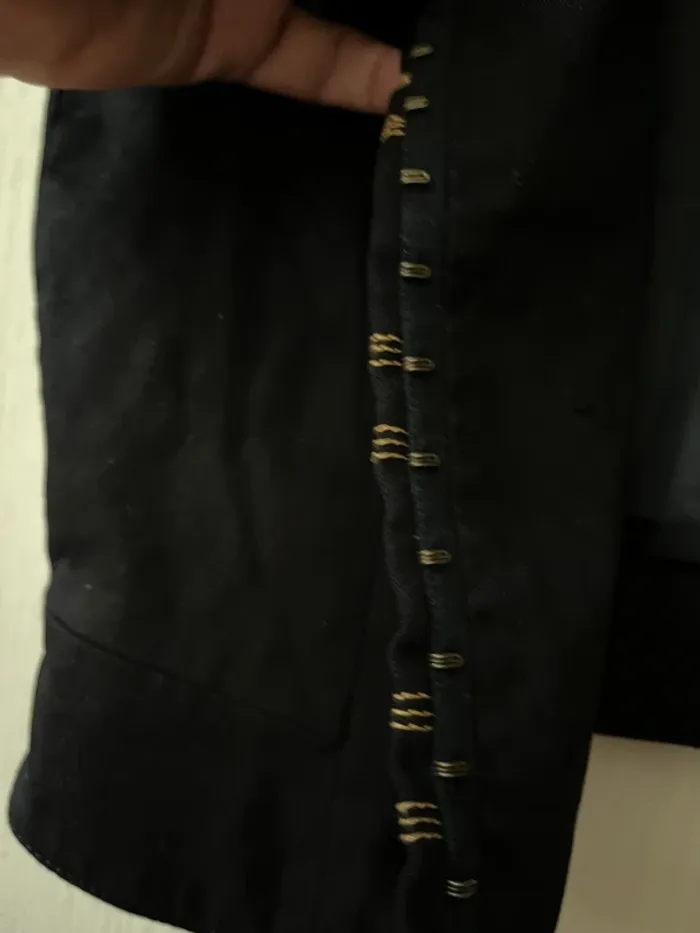 Veston noir et brodé noir / Vintage HM , très bon état / taille 42 - photo numéro 9