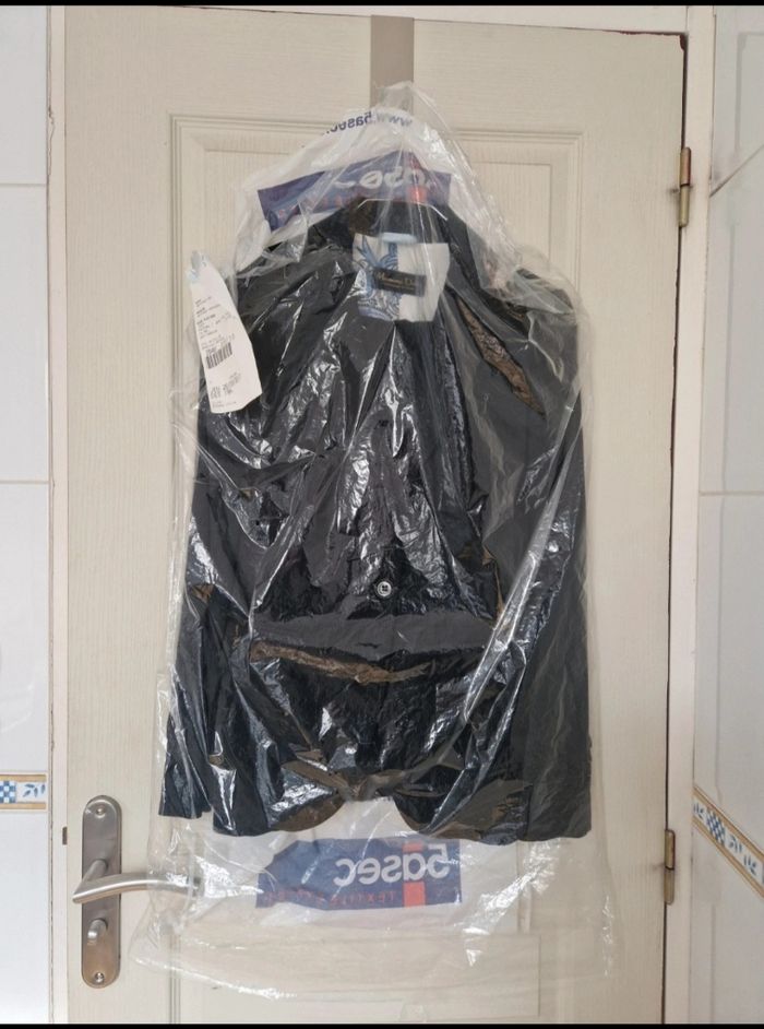 Belle ensemble tailleur veste et pantalon noir a rayure blanche femme Massimo dutti taille M/38 - photo numéro 10