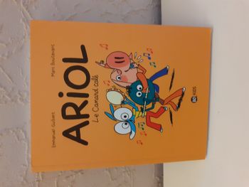 ARIOL Livre BD Neuf