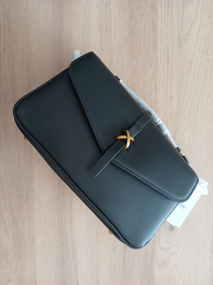 Sac femme bandoulière - Marque Mac alyster - neuf avec étiquettes