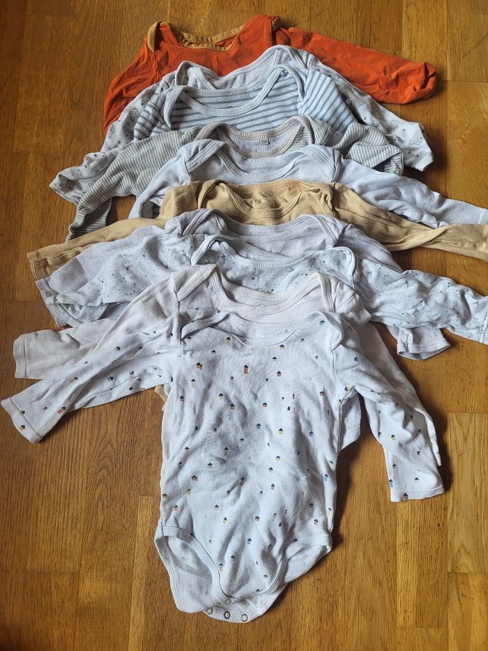 Lot bodies manches longues 24 mois