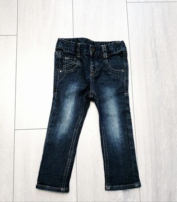 Jeans bleu foncé. Garçon 24 mois. Marque Kidkanai
