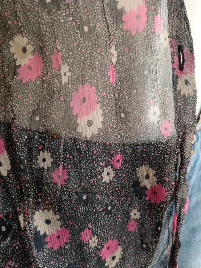 Cacharel "Chemisier en soie motif liberty" t.36 - photo numéro 11