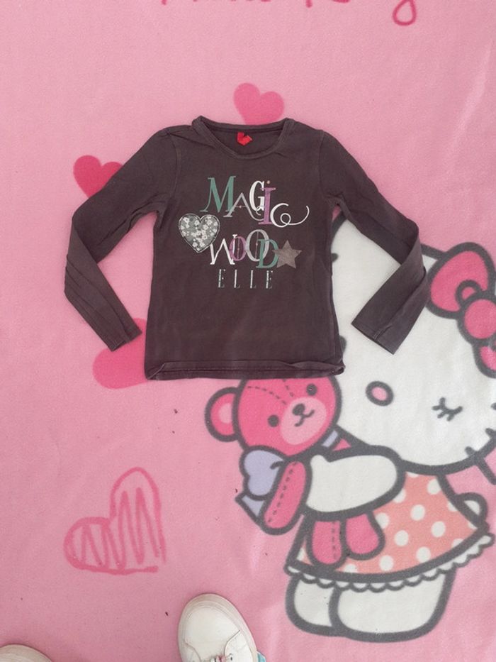 T-shirt à manches longues t.6ans