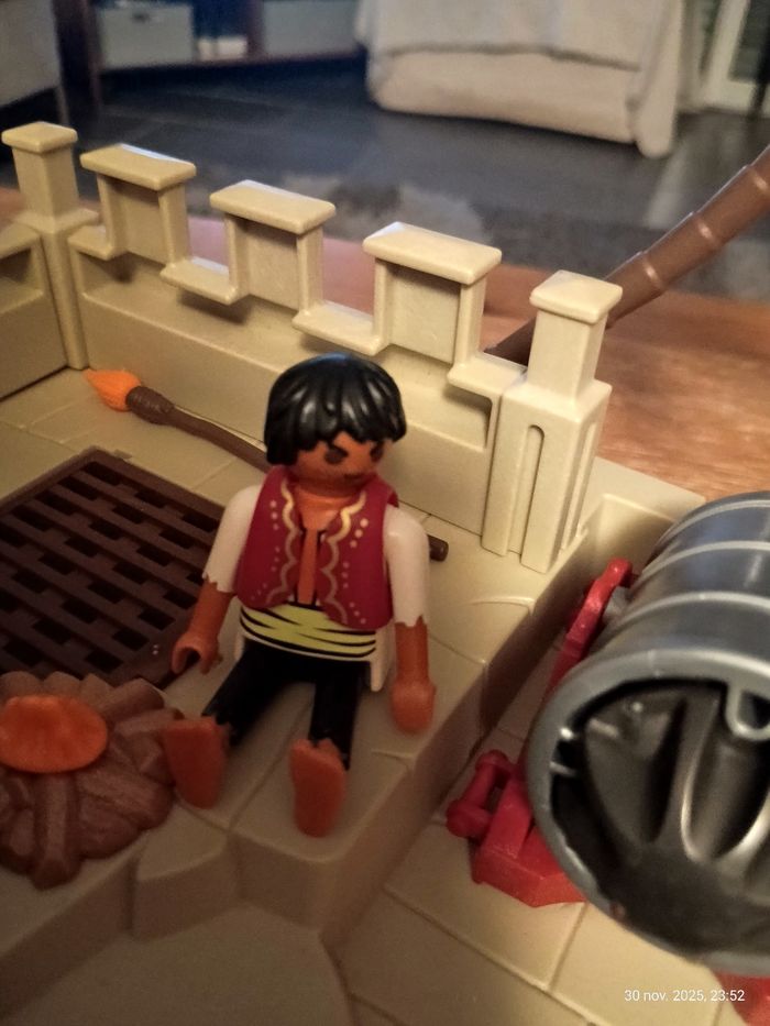 Playmobil - 4007 - repaire de pirates - photo numéro 4