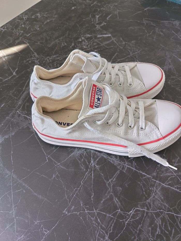 Paire de converse 37 - photo numéro 3