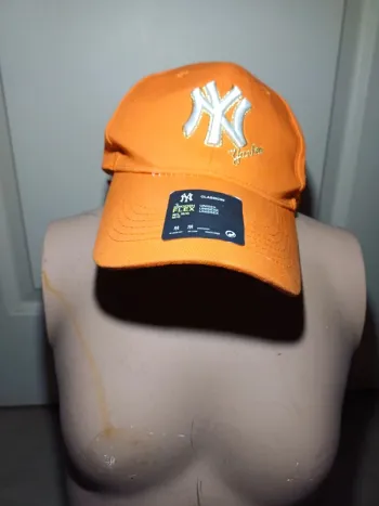 Chapeaux  Era