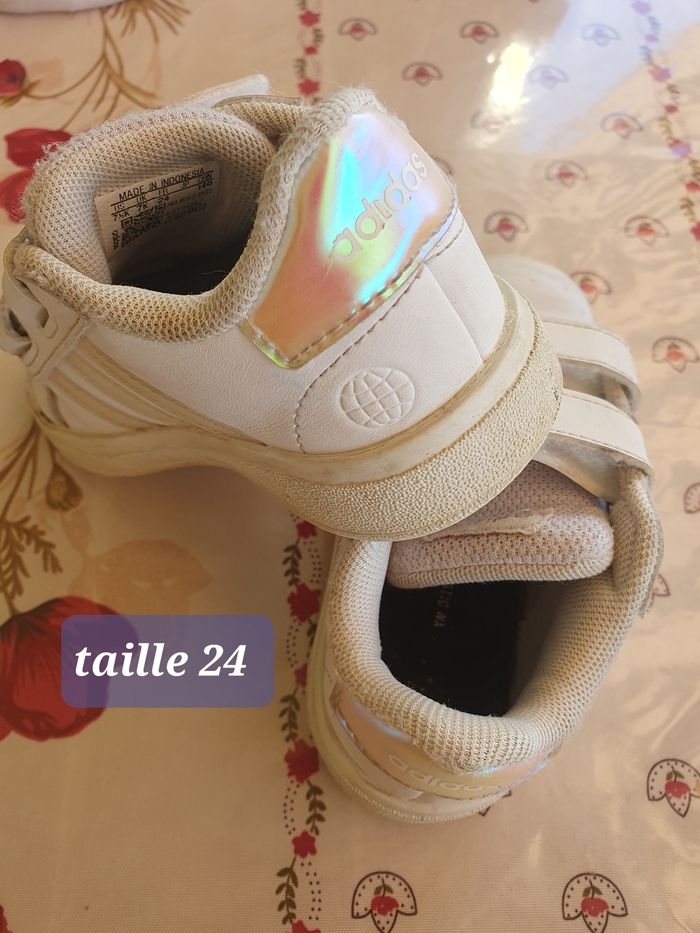 Lot baskets Adidas et bottes - photo numéro 4