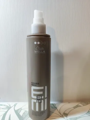 Wella eimi sprau de finition non aérosol 250 ml valeur 14€ sans bouchon
