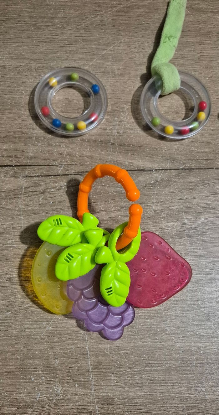 Lot hochets de dentition - photo numéro 2