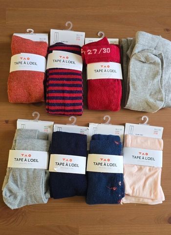 NEUFS  (non portés)🤩😍🥰 SUPERBE lot collants 27/30 fille 😍🥰