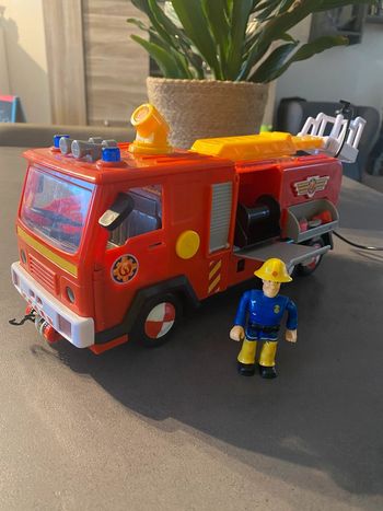 Camion Sam Le Pompier son et lumière
