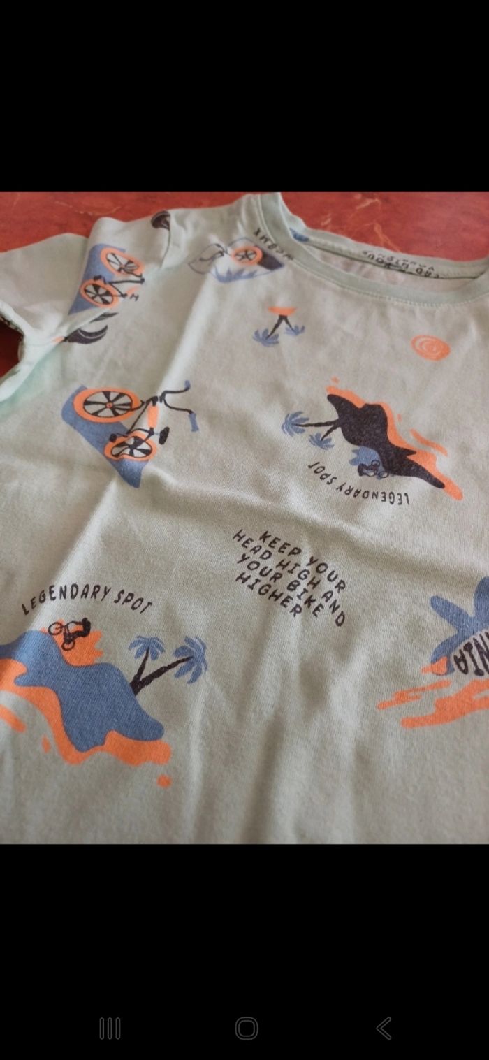 T.shirt garçon taille 4 ans - photo numéro 2