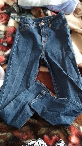 Jean femme taille s ou 36