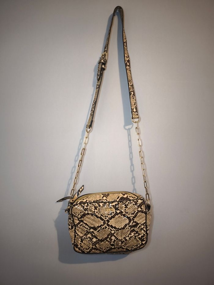 Sac bandoulière effet python DAPHNÉA – Chaîne dorée – impeccable ✨ - photo numéro 2