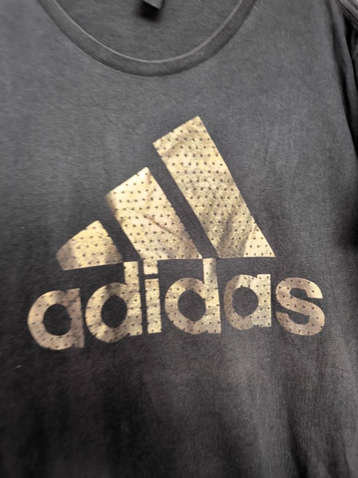 Tee shirt adidas noir et or taille M - photo numéro 2