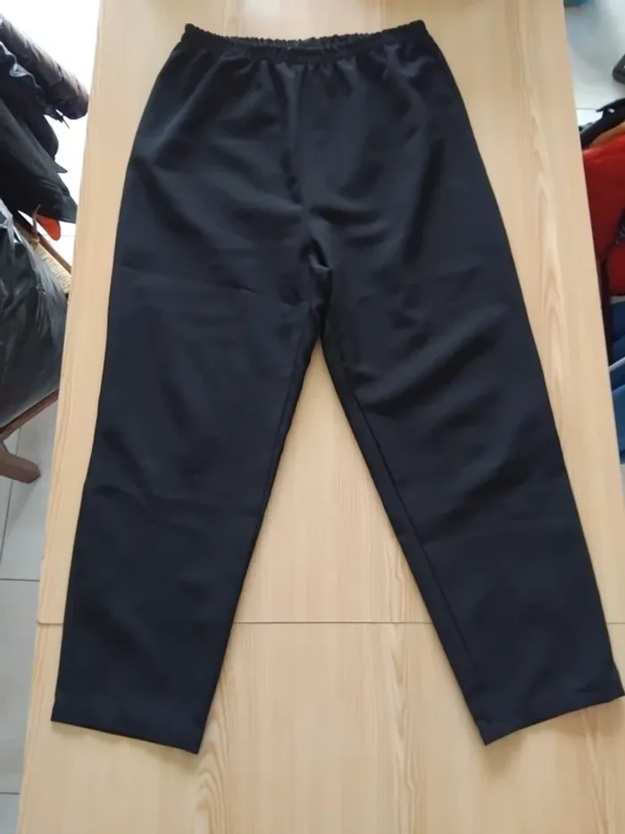 Pantalon 🔄 - photo numéro 3