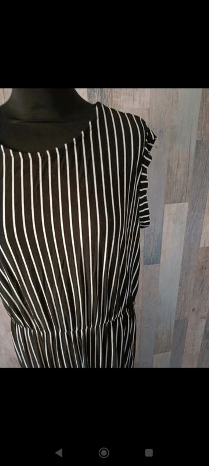 Robe à lignes 46 - photo numéro 5