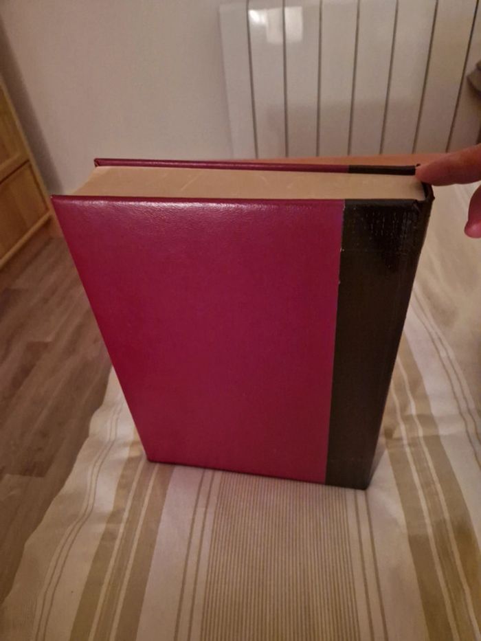 La bible et le missel de la semaine. - photo numéro 3