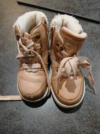 Chaussures taille 22